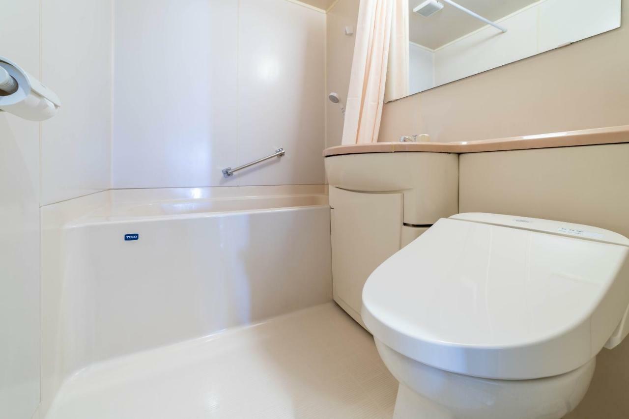 Oyo Business Hotel Nishiura Yokkaichi Dış mekan fotoğraf